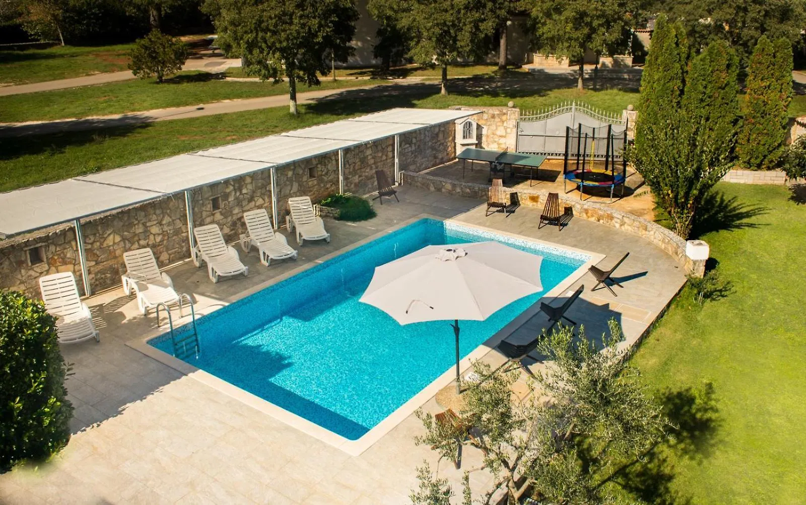Apartments With Pool Villa Fjord Kanfanar