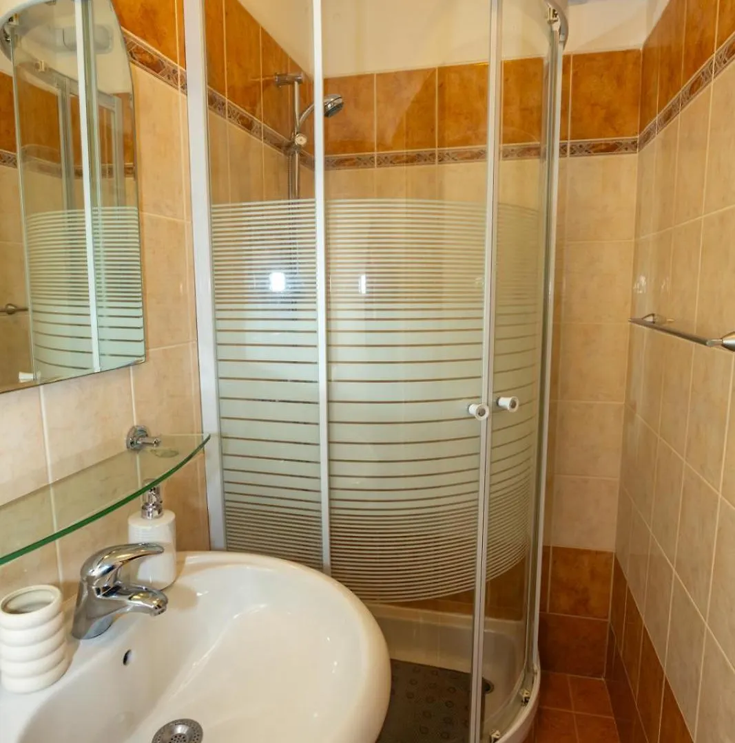 Apartments With Pool Villa Fjord Kanfanar 0*,  Croatia